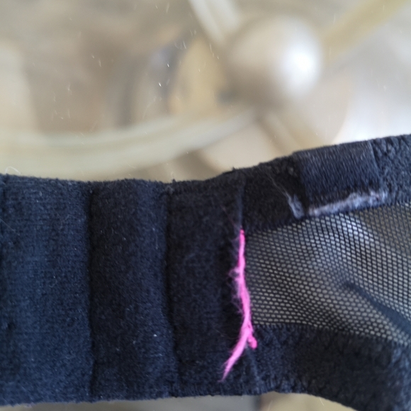 Beyond Sexy Lasenza Gel Push Up Bra w/ Cutouts - Picture 4 of 4